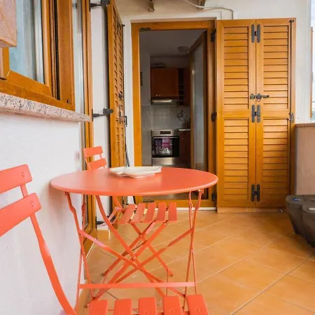 Apartma Tri Oljke * Dobrovo