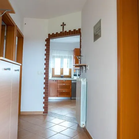 Apartma Tri Oljke *